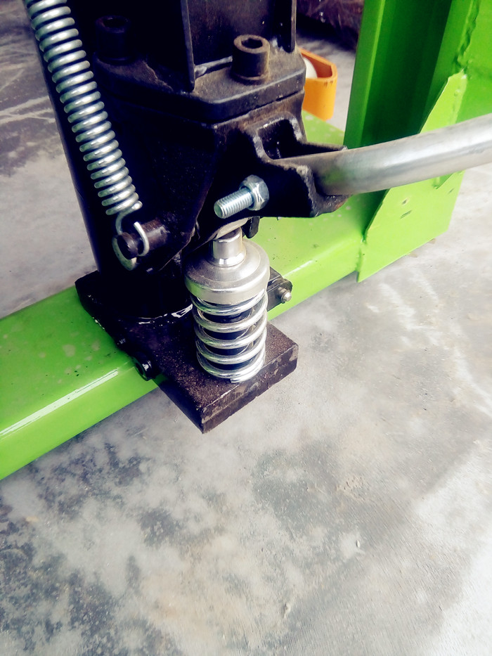 手動液壓堆高車彈簧展示 手動液壓堆高車彈簧展示