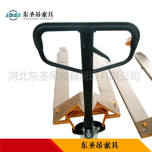 手動(dòng)液壓式叉車--河北東圣吊索具制造有限公司--手動(dòng)叉車|液壓堆高車|小型攪拌機(jī)|石材夾具